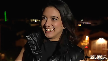 Lena, naughty Marseille girl who loves hard sex